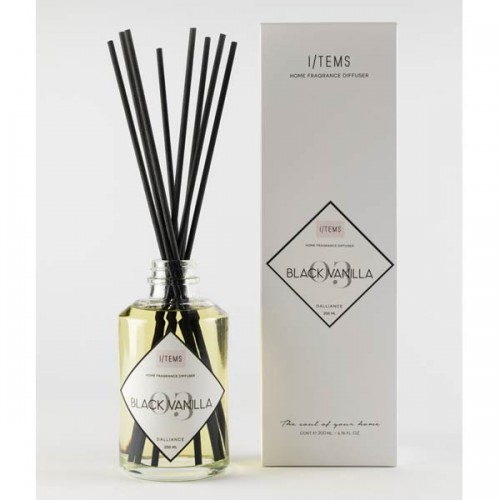 Ароматен дифузер BLACK VANILLA с клечки - ванилия / горена захар / круша 'I-TEMS', 200 мл = 4 месеца Ароматен дифузер BLACK VANILLA с клечки - ванилия / горена захар / круша 'I-TEMS', 200 мл = 4 месеца