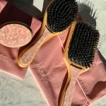 Квадратна четка за коса с глигански косъм – Pink Sugar 'MONECO'